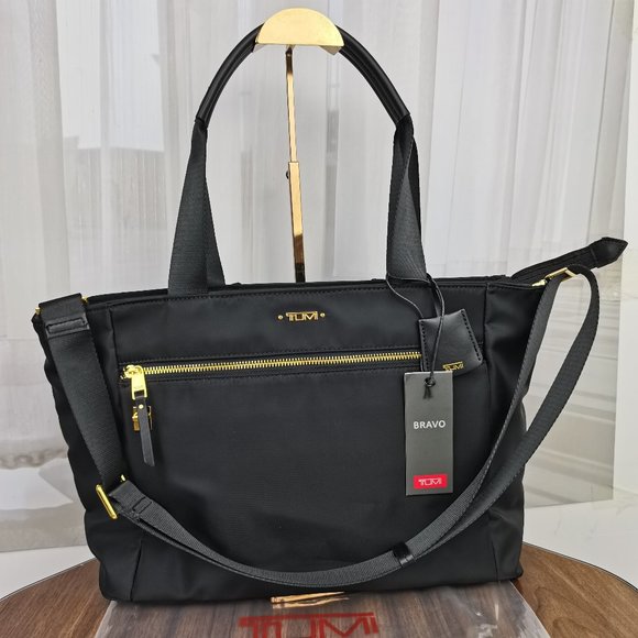 Tumi Handbags - TUMI Voyageur Sidney Nylon Business Tote/Laptop bag